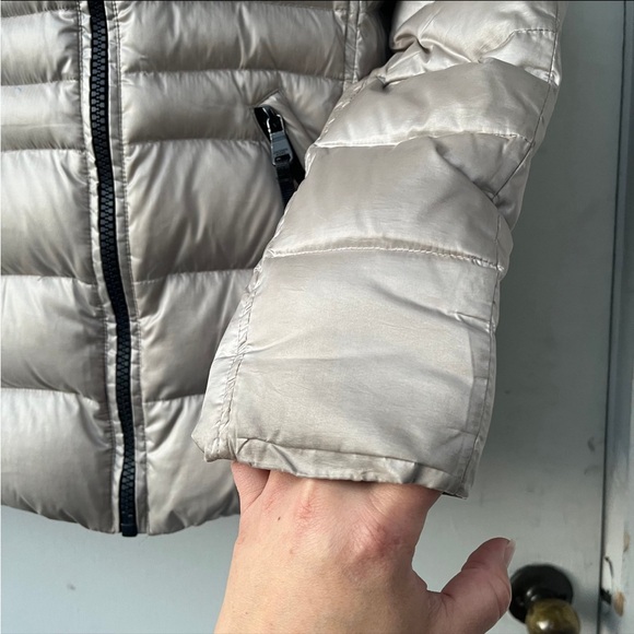 Andrew Marc puffer jacket size small - Picture 11 of 11
